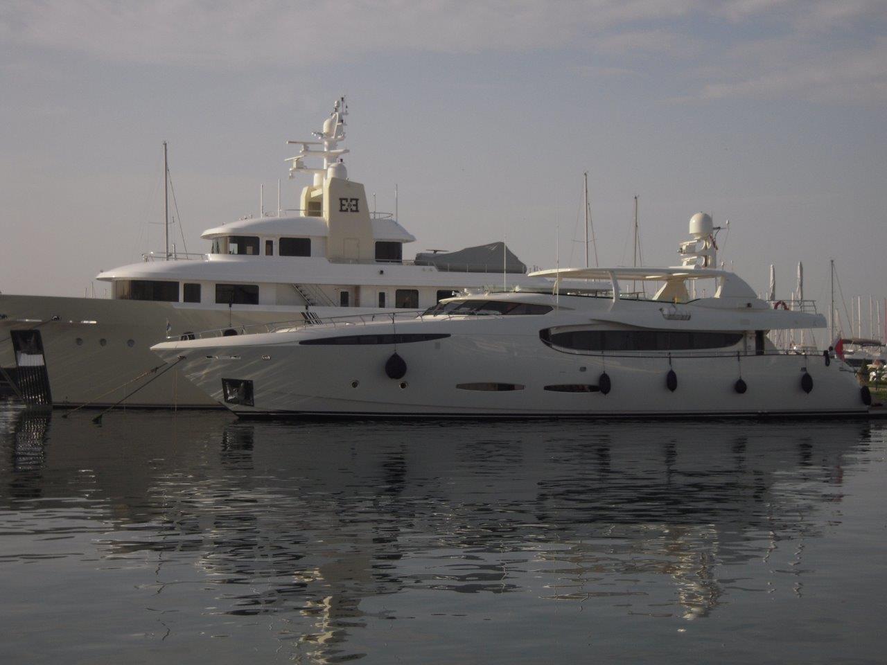 superyacht phoenix